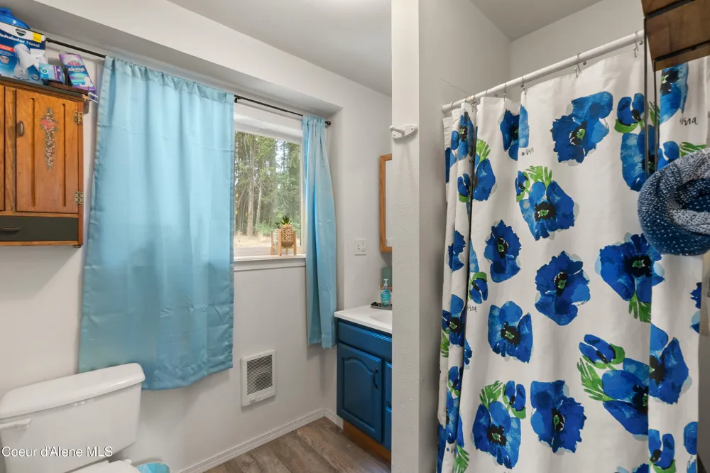 3167 S Sagle Road Sagle, ID 83860