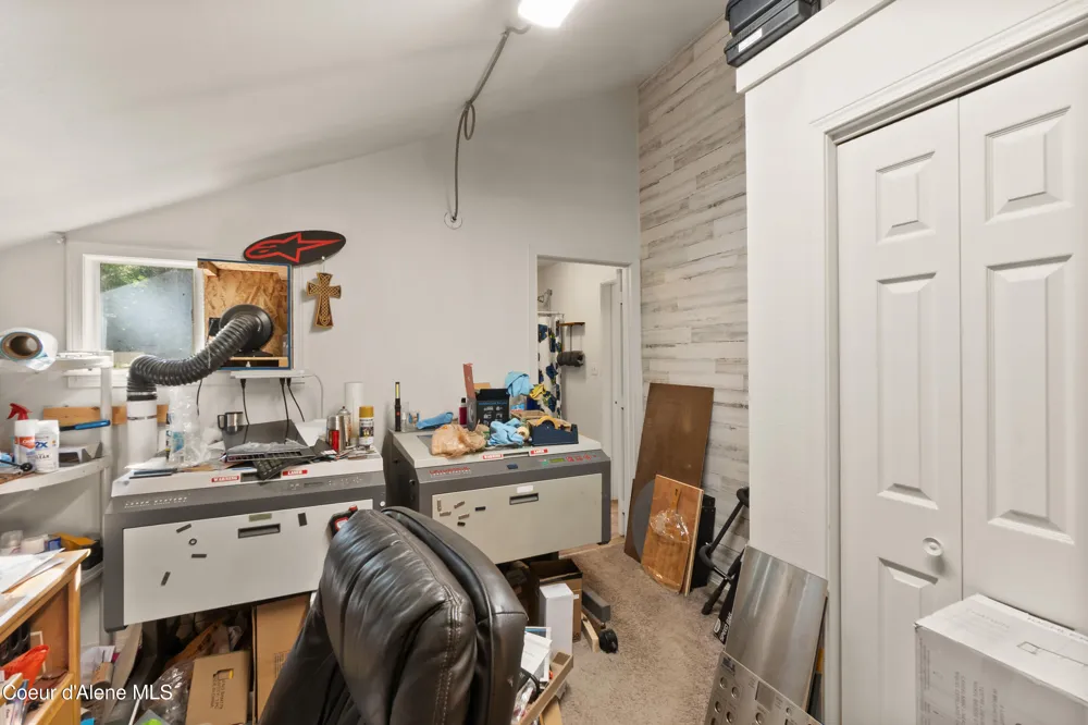 3167 S Sagle Road Sagle, ID 83860