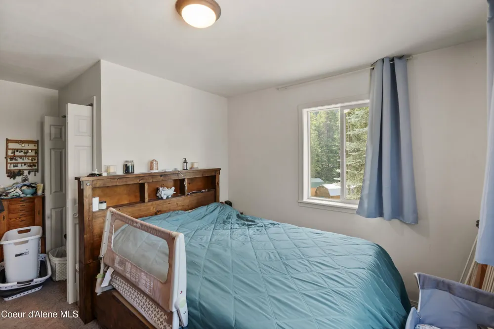 3167 S Sagle Road Sagle, ID 83860