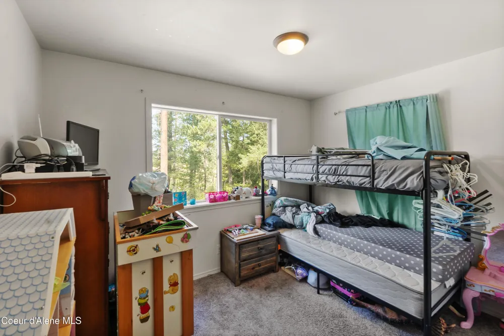 3167 S Sagle Road Sagle, ID 83860