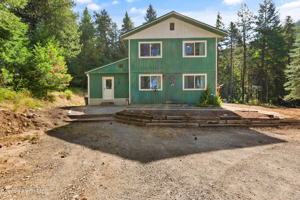 3167 S Sagle Road Sagle, ID 83860