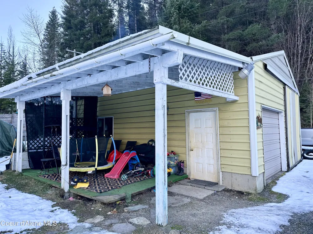 603 E Larch Avenue Osburn, ID 83849