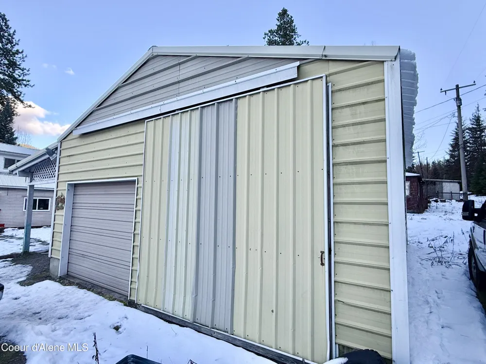 603 E Larch Avenue Osburn, ID 83849