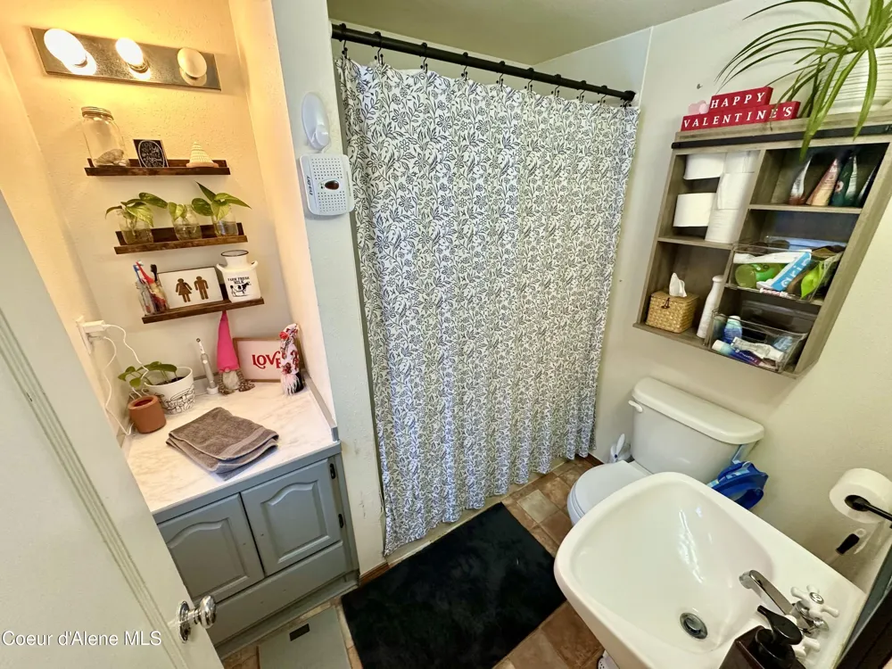 603 E Larch Avenue Osburn, ID 83849