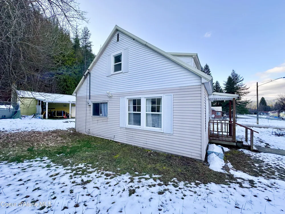 603 E Larch Avenue Osburn, ID 83849