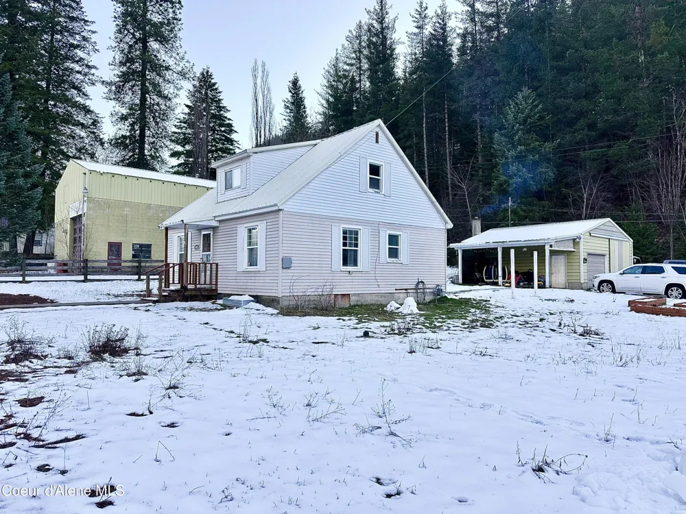 603 E Larch Avenue Osburn, ID 83849