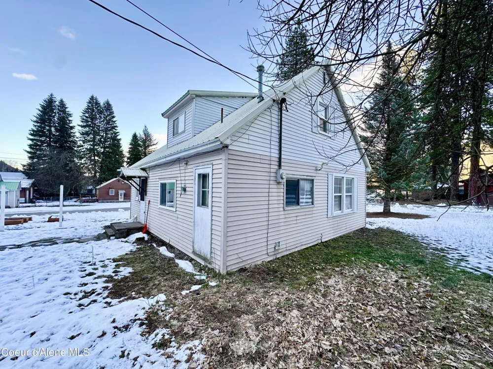 603 E Larch Avenue Osburn, ID 83849