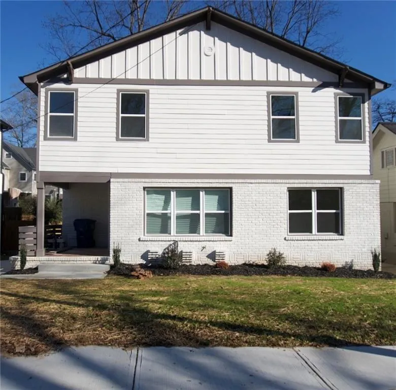 708 Rochelle Drive SW