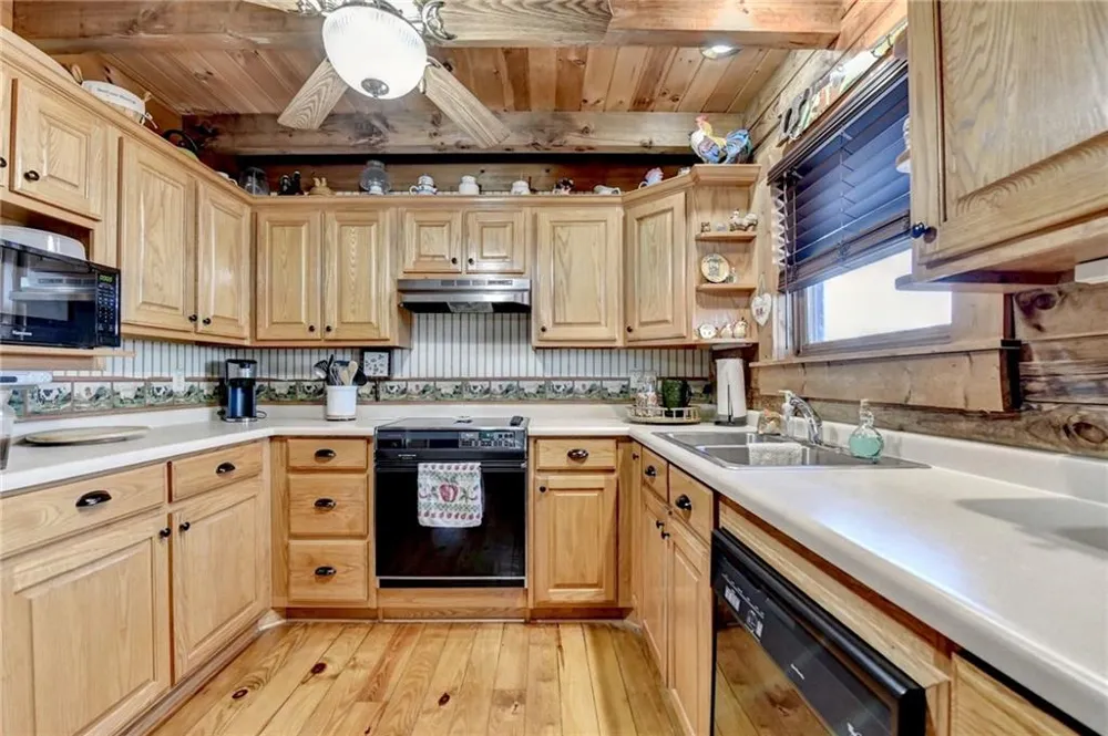 156 Bel Air Drive Maysville, GA 30558