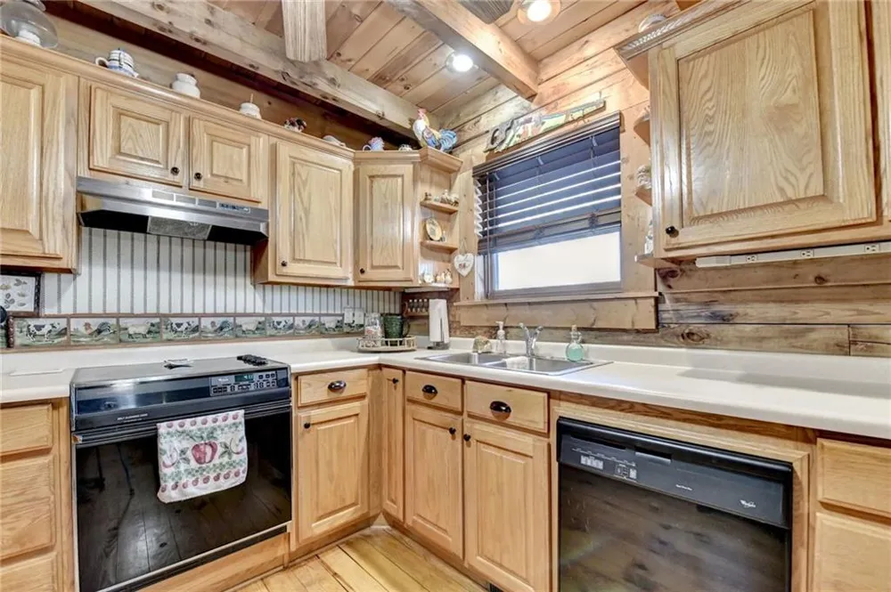 156 Bel Air Drive Maysville, GA 30558