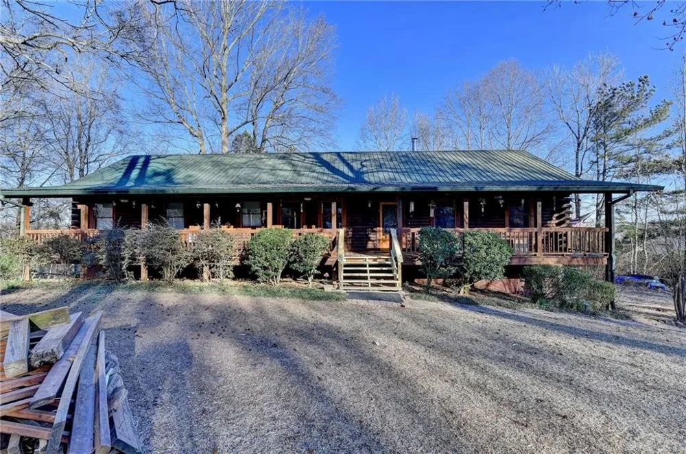 156 Bel Air Drive Maysville, GA 30558
