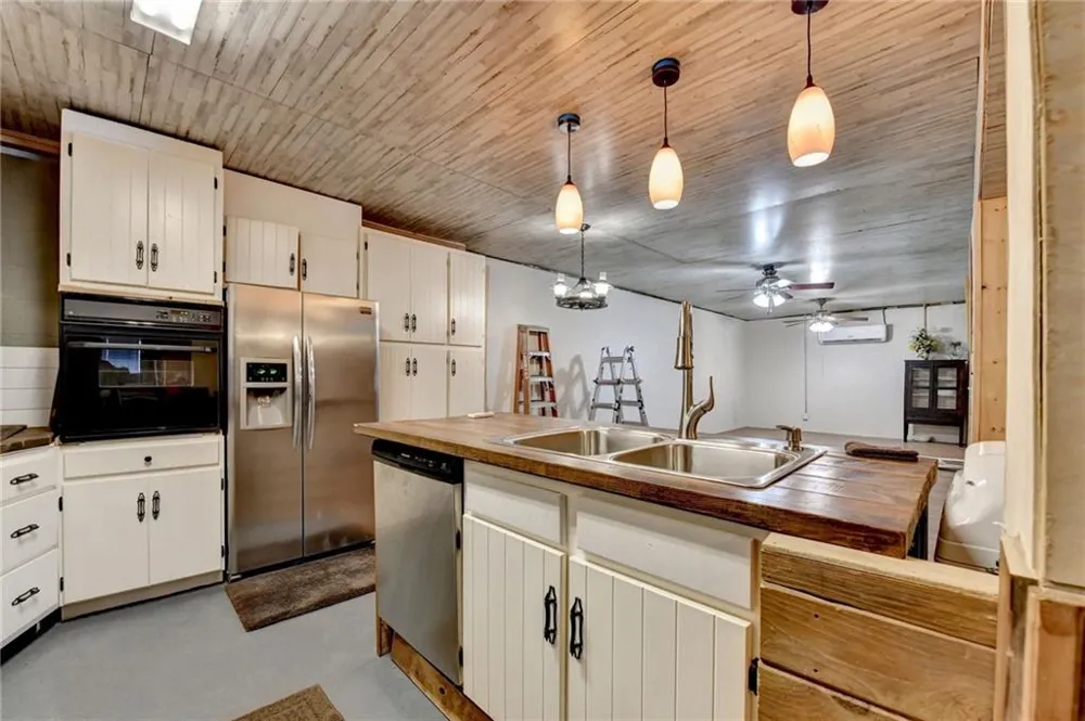156 Bel Air Drive Maysville, GA 30558