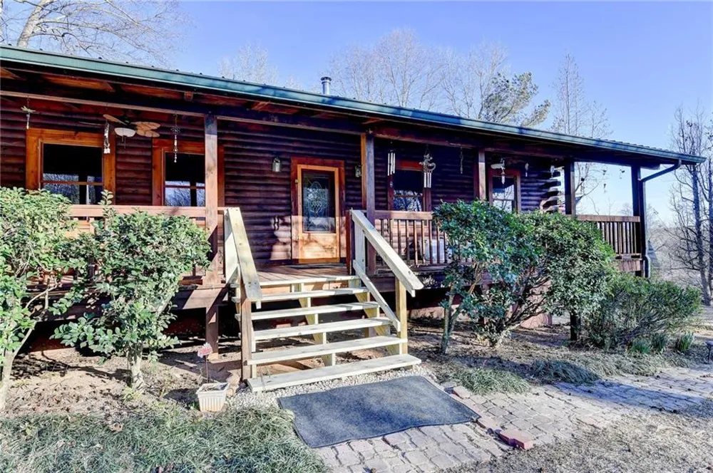 156 Bel Air Drive Maysville, GA 30558