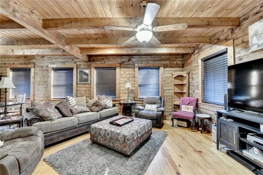 156 Bel Air Drive Maysville, GA 30558