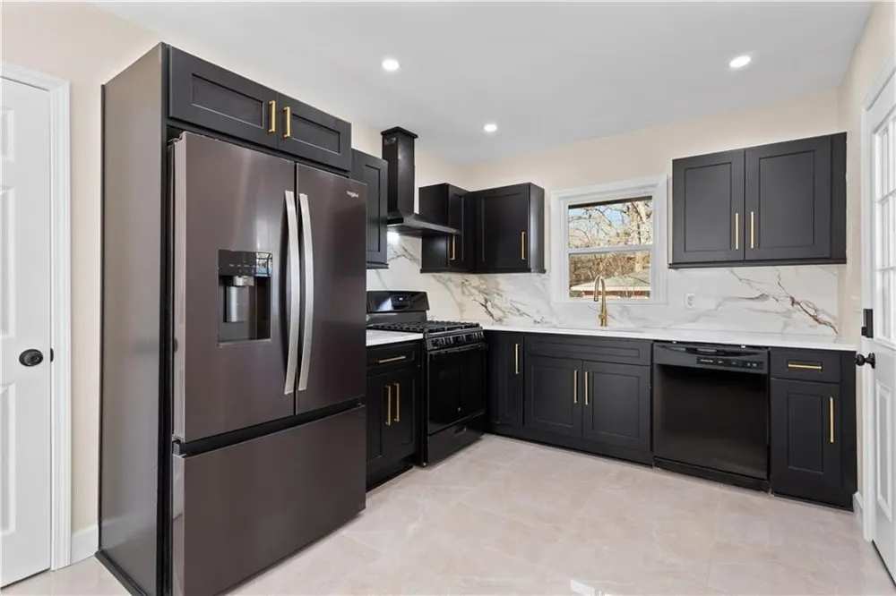 1766 Flintwood Drive SE