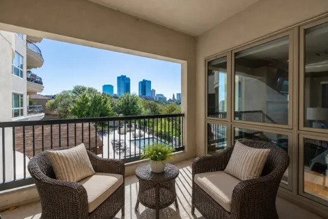 501 Samuels Avenue #230