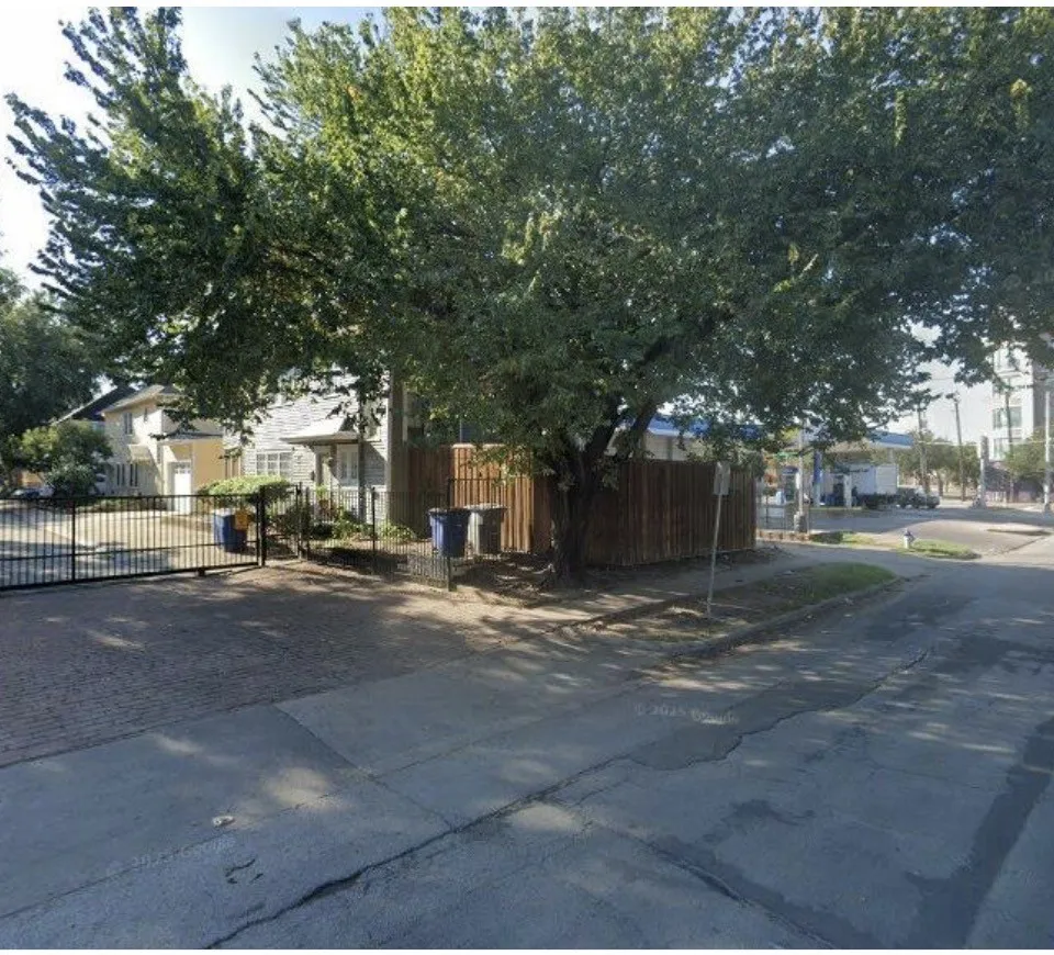 4039 Roswell Street Dallas, TX 75219