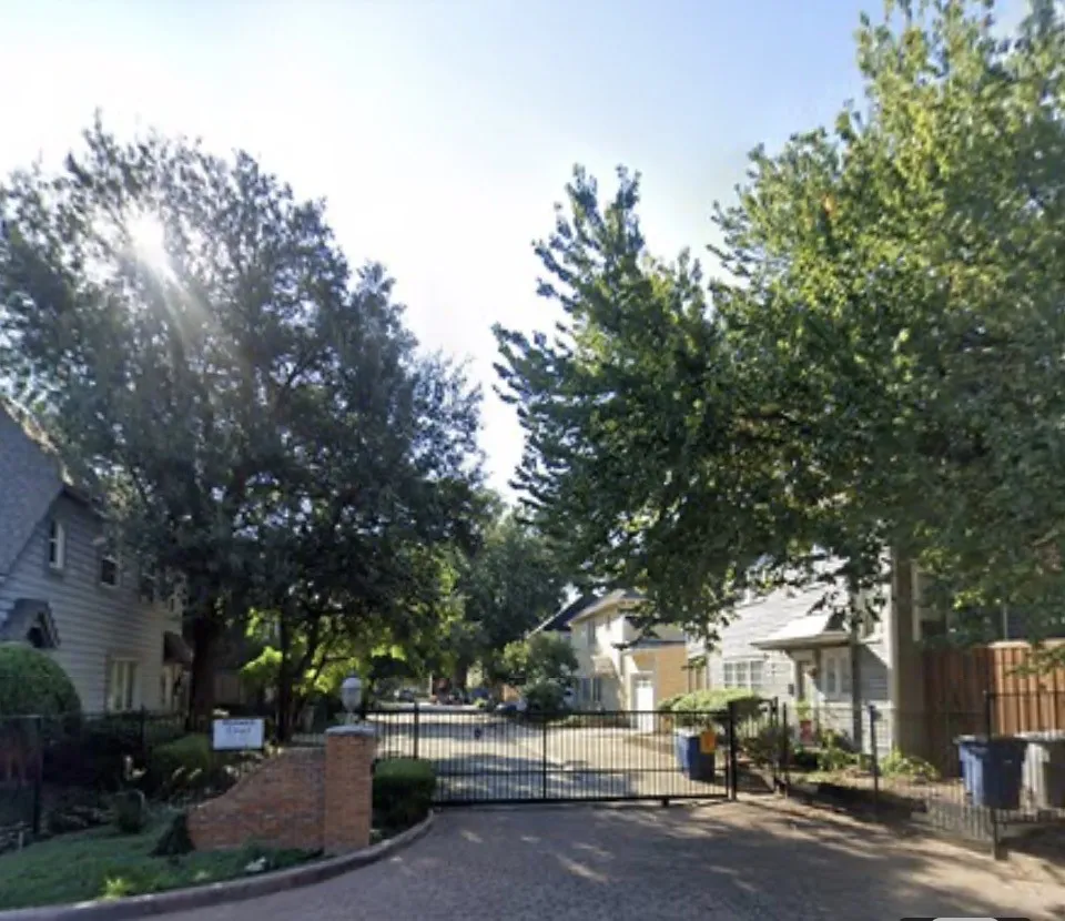 4039 Roswell Street Dallas, TX 75219