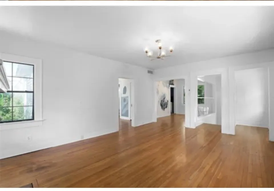 4039 Roswell Street Dallas, TX 75219