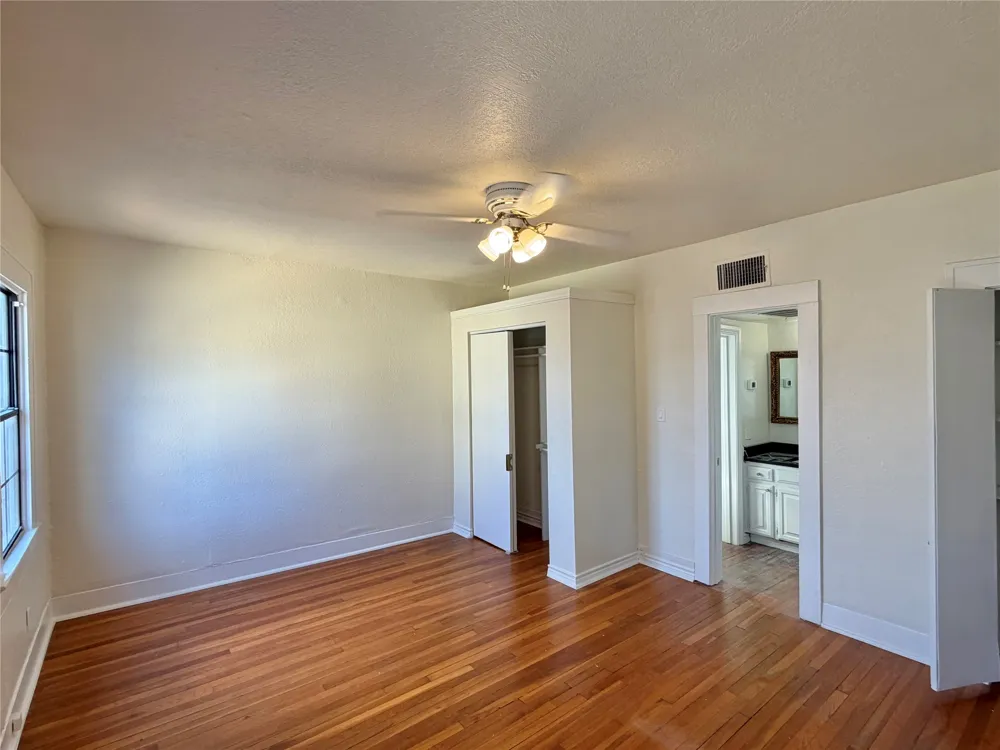 4039 Roswell Street Dallas, TX 75219