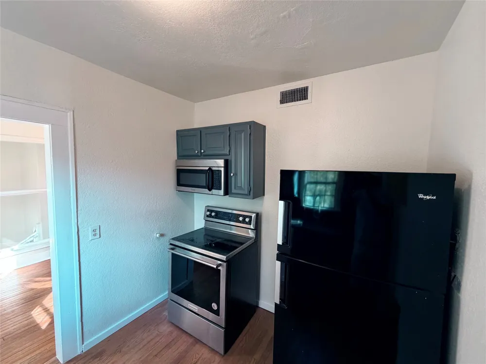 4039 Roswell Street Dallas, TX 75219