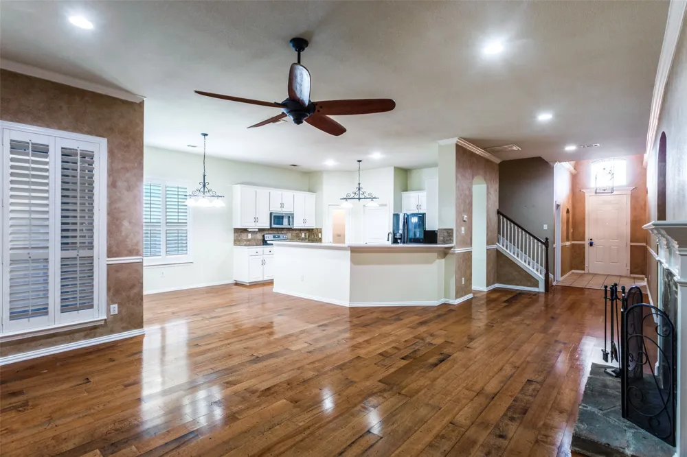 8312 Teja Trail Benbrook, TX 76126