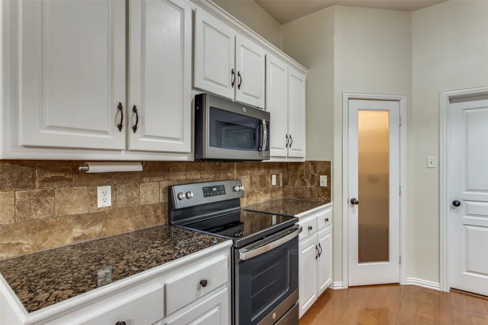 8312 Teja Trail Benbrook, TX 76126