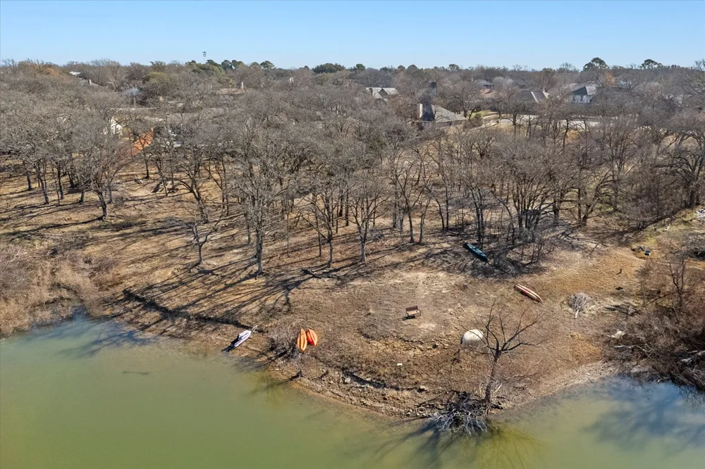 18 Royal Oaks Boulevard Hickory Creek, TX 75065