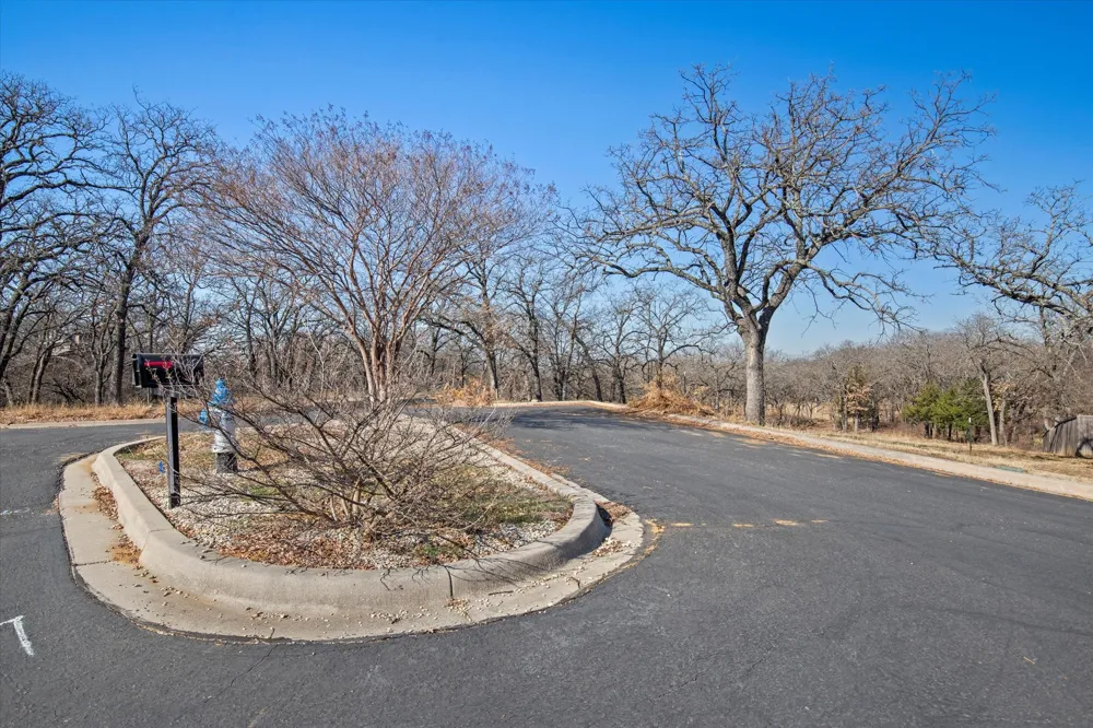 18 Royal Oaks Boulevard Hickory Creek, TX 75065