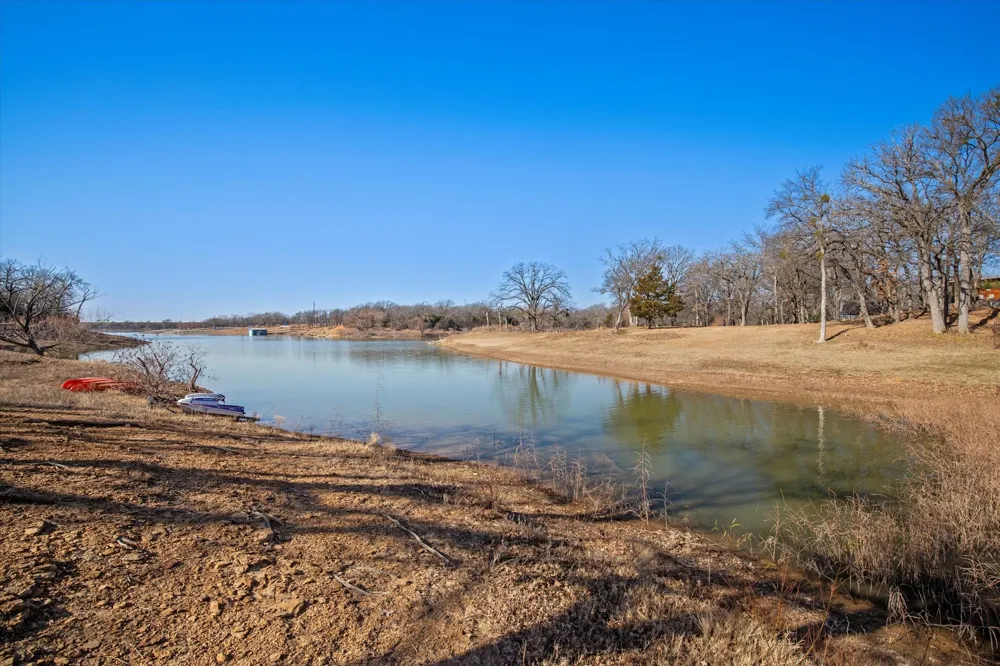 18 Royal Oaks Boulevard Hickory Creek, TX 75065