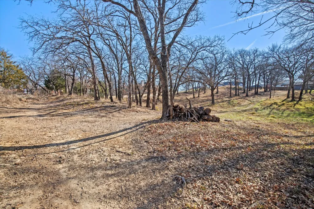 18 Royal Oaks Boulevard Hickory Creek, TX 75065