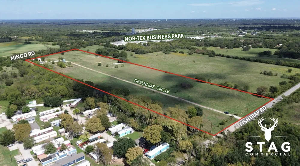 2701 Greenleaf Circle Denton, TX 76208