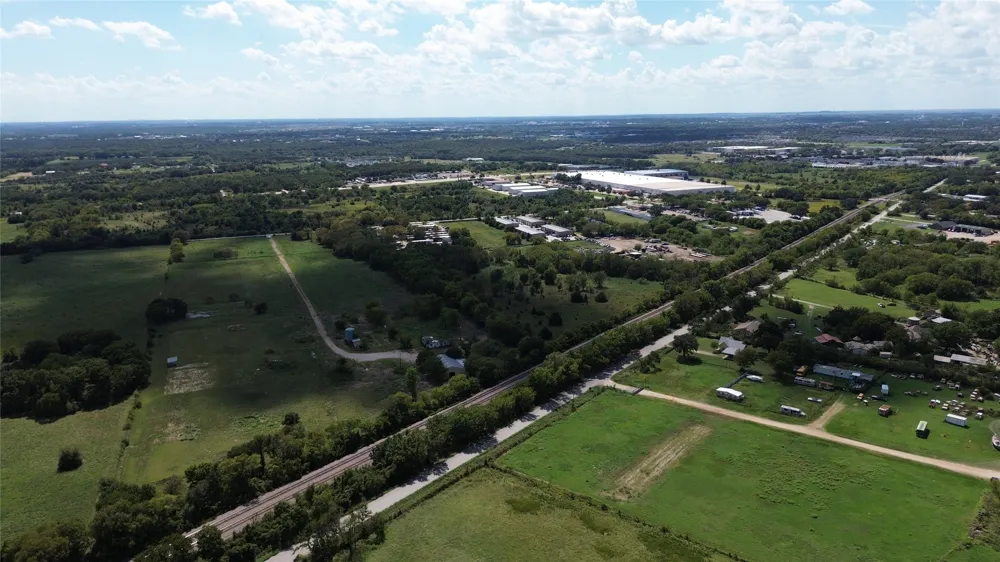 2701 Greenleaf Circle Denton, TX 76208