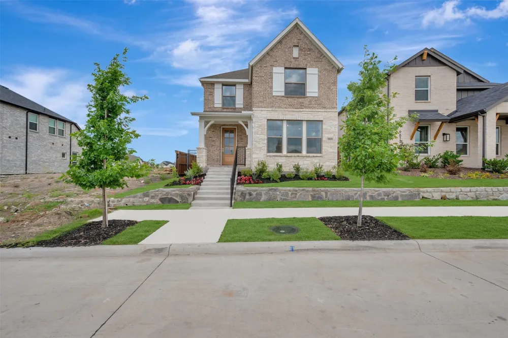 9809 Flourishing Way Mesquite, TX 75126