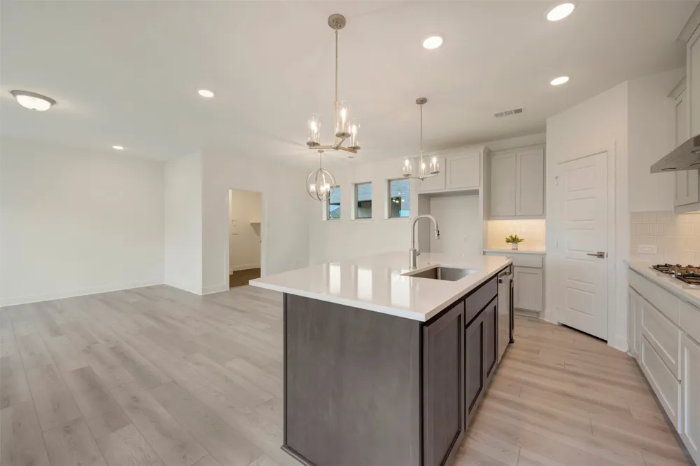 9809 Flourishing Way Mesquite, TX 75126