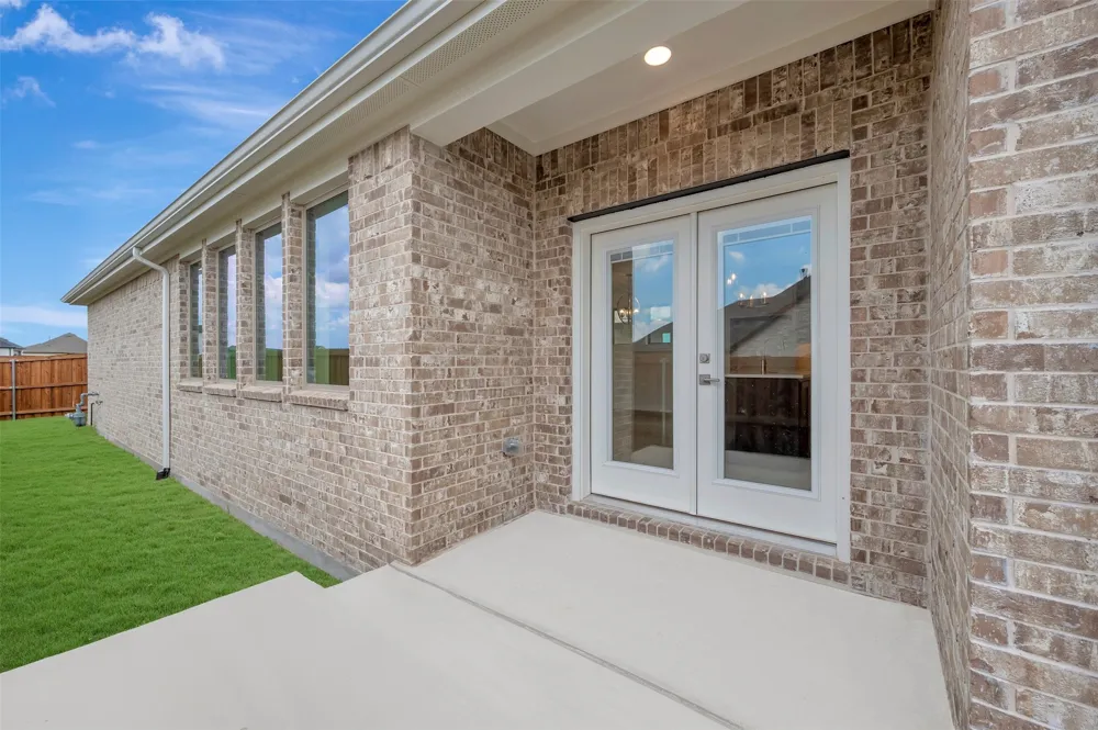 9809 Flourishing Way Mesquite, TX 75126