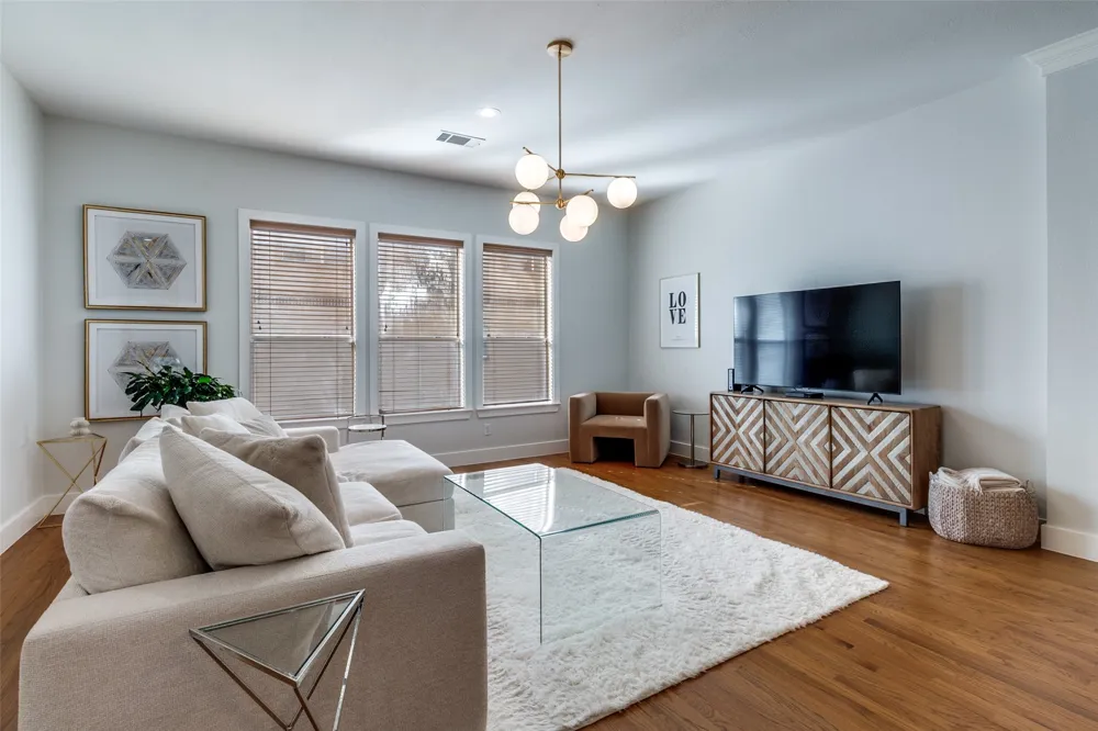 4830 Cedar Springs Road #11