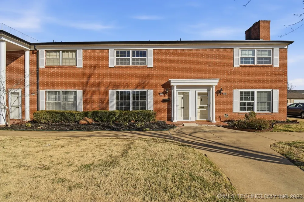 5528 E 46th Street #9