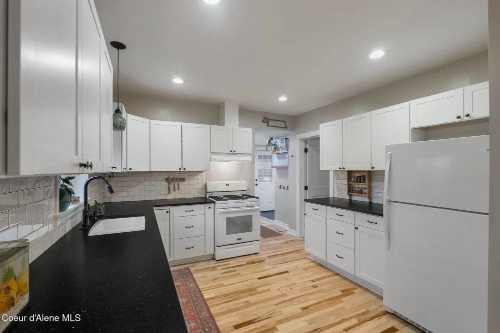 6885 Hazel Street Bonners Ferry, ID 83805