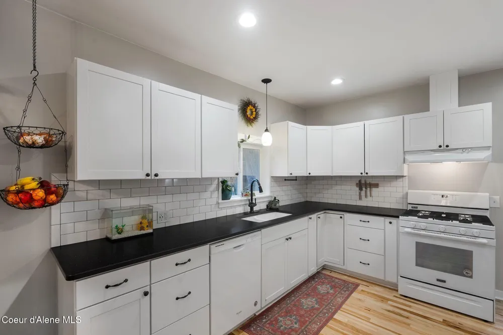6885 Hazel Street Bonners Ferry, ID 83805