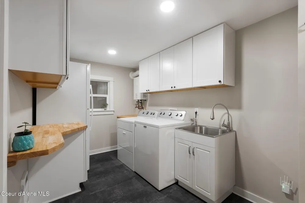 6885 Hazel Street Bonners Ferry, ID 83805