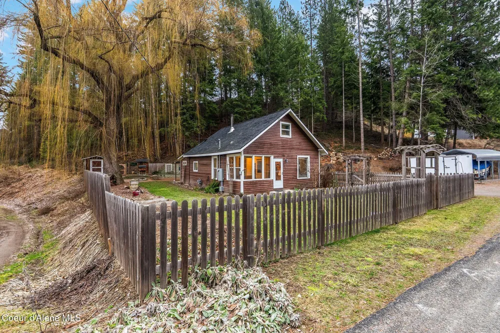6885 Hazel Street Bonners Ferry, ID 83805