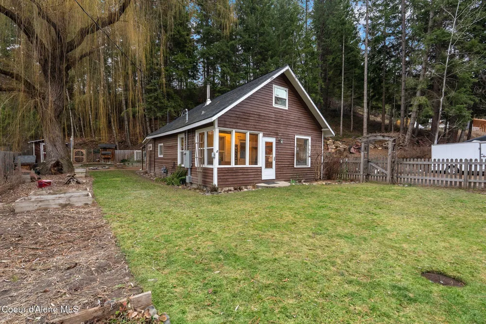 6885 Hazel Street Bonners Ferry, ID 83805