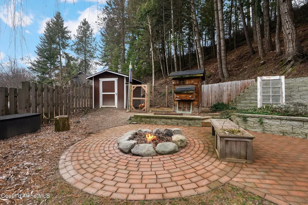 6885 Hazel Street Bonners Ferry, ID 83805