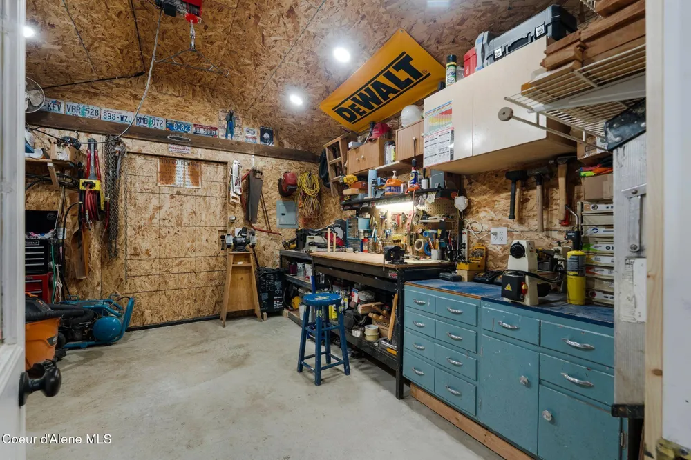 6885 Hazel Street Bonners Ferry, ID 83805