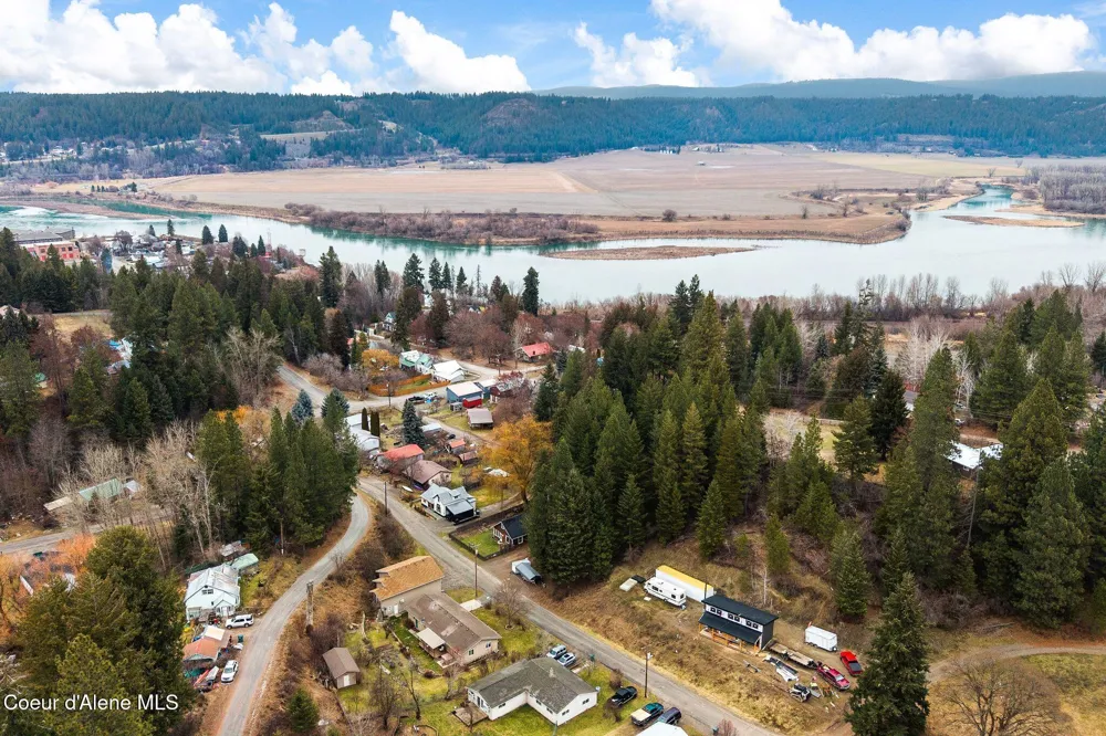 6885 Hazel Street Bonners Ferry, ID 83805