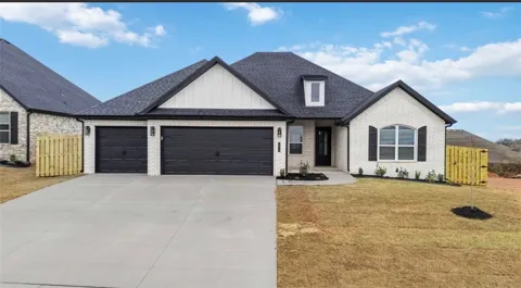 1512 Lookout Lane