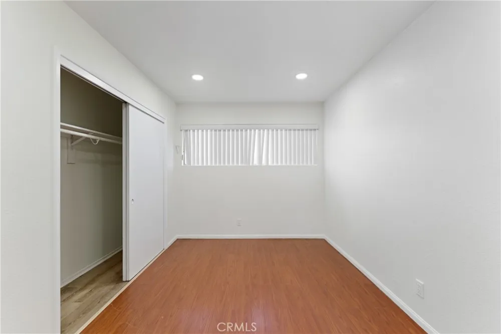 5222 Live Oak Cudahy, CA 90201