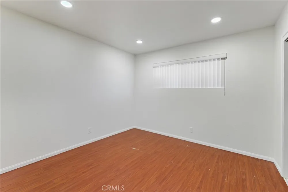 5222 Live Oak Cudahy, CA 90201