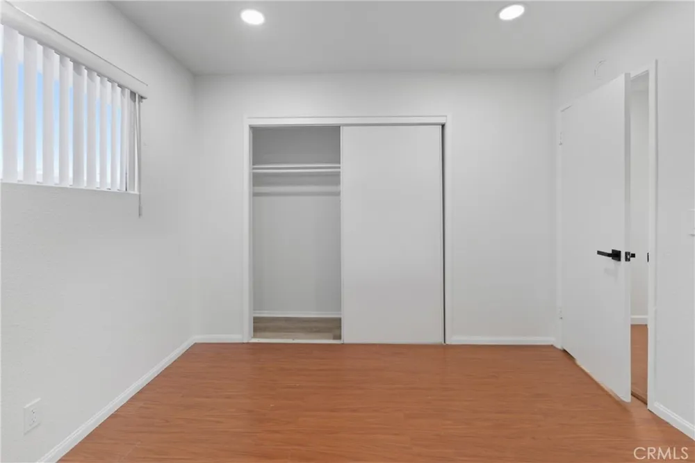 5222 Live Oak Cudahy, CA 90201